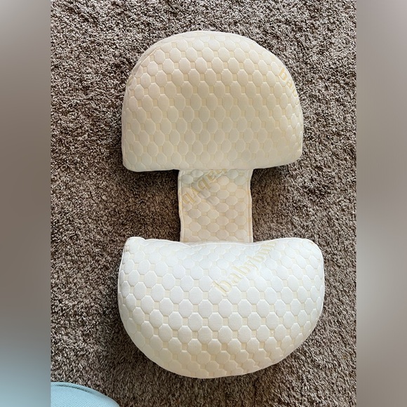 Babybub Maternity Pillow - Picture 1 of 4